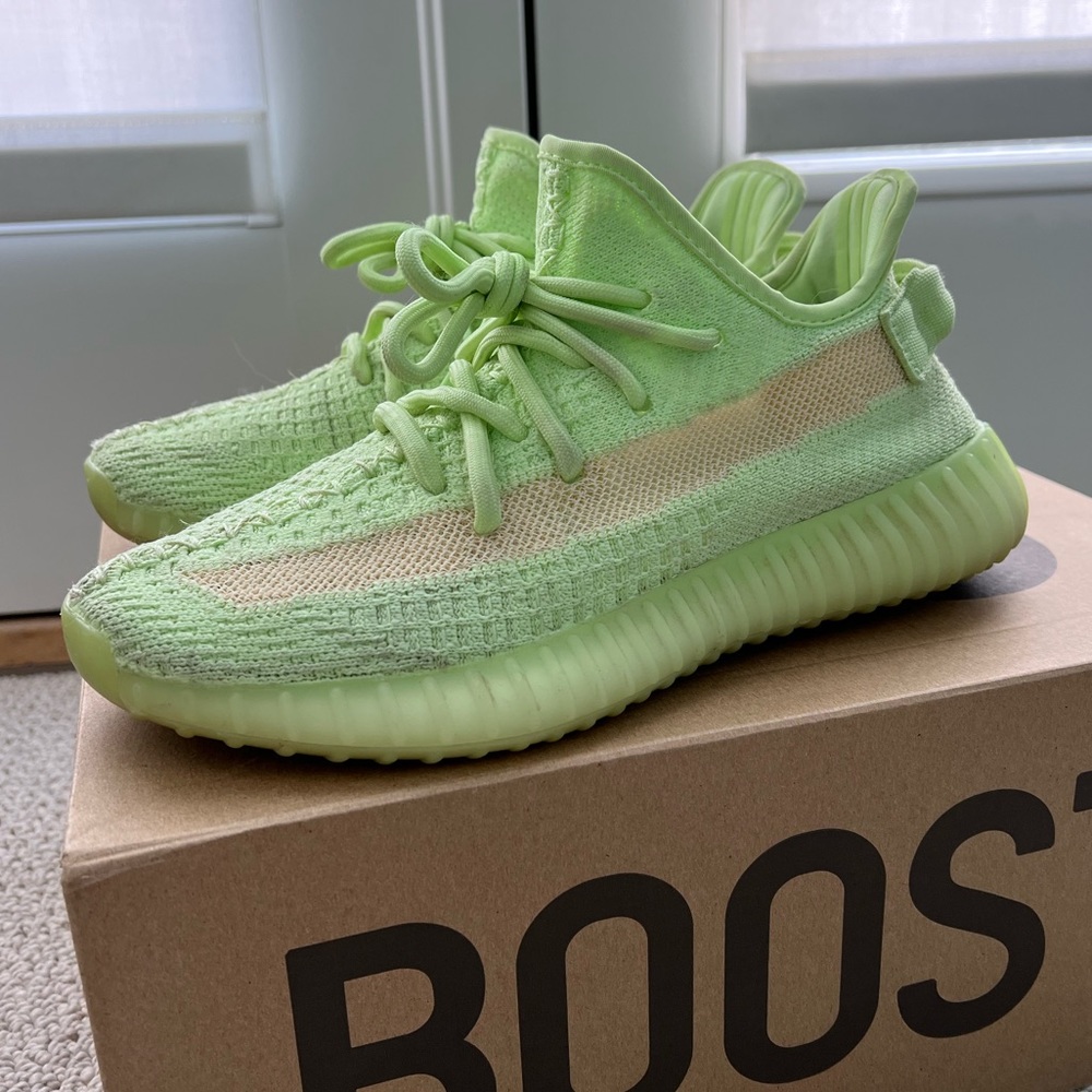 Adidas Yeezy 350 Mens size 7 GLOW IN THE DARK 2019